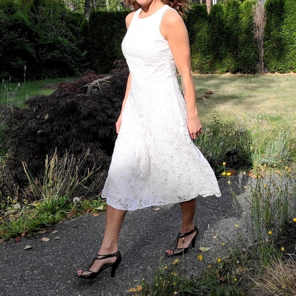 Donna Karan Lace Dress Size 8 White Layer Midi - Picture 2 of 7